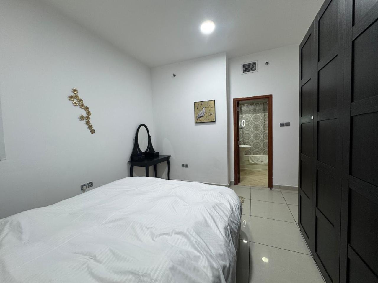 Sea View 1Br Apartment - Marina Pinnacle Dubaj Zewnętrze zdjęcie